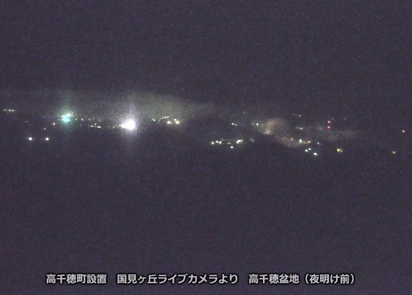 夜明け前(国見ヶ丘カメラ画像) 夜明け前(国見ヶ丘カメラ画像)