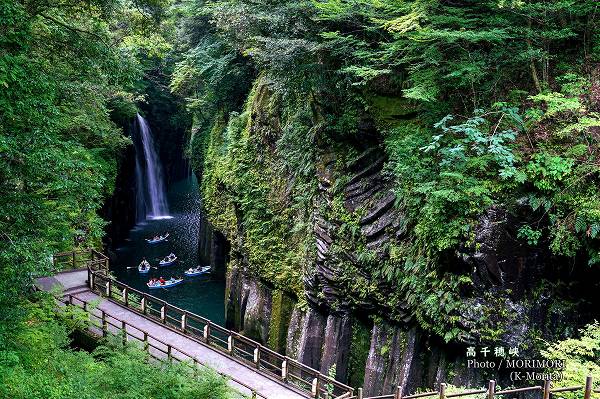 高千穂峡と真名井の滝・柱状節理 高千穂峡と真名井の滝・柱状節理