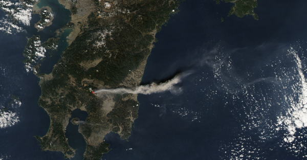 2011年　新燃岳噴火　1月27日　NASA